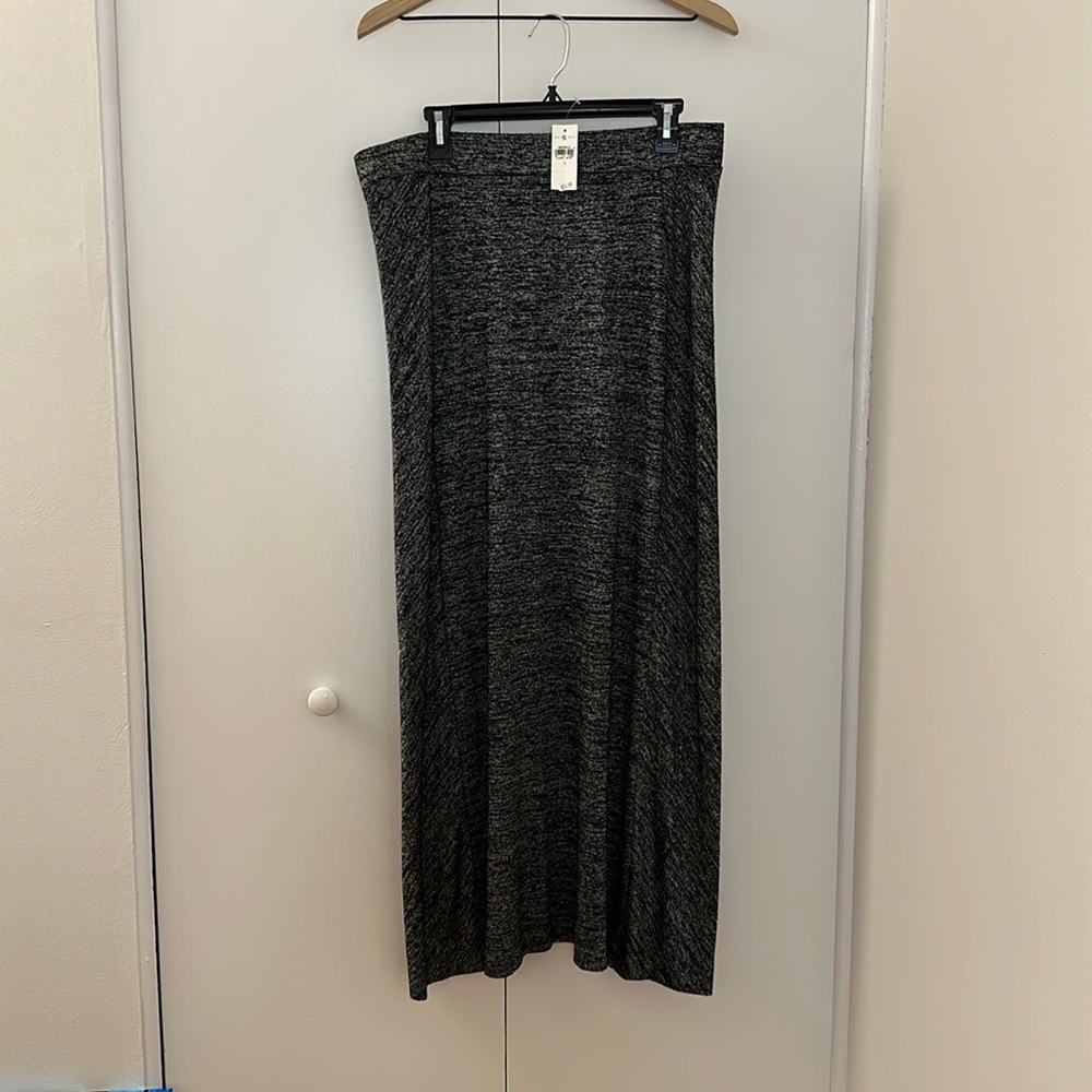 Lou & Grey Maxi Skirt size L Brand New with tags